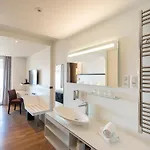 Cote Thalasso & Marin 酒店 4*