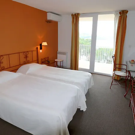 Cote Thalasso & Marin Hotel 4*