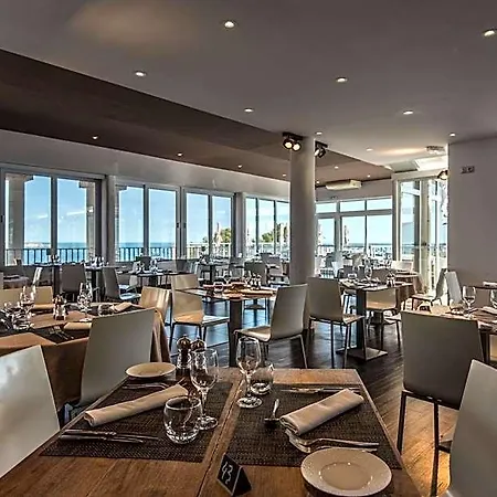 Cote Thalasso & Marin 4* בניולס-סור-מר